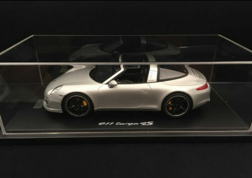 Spark 1:18 Porsche 911 (991 II) Speedster année de construction 2019 avec vitrine noir