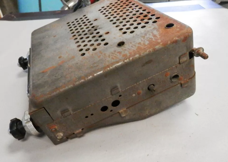 1955 FORD THUNDERBIRD ORIGINAL RADIO OEM - Image 3 of 4