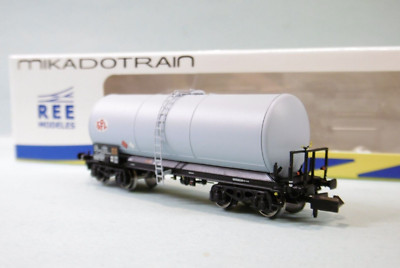 Wagon-citerne à 4 essieux, livrée « Elf » ép. IV - SNCF - N 1/160