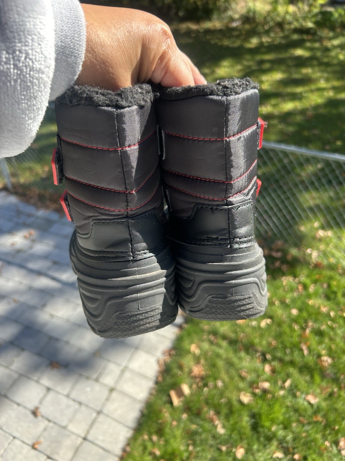 Kids Black Red Snow Boots Size 1 Hook & Loop Faux Fur Lined Rubber | eBay
