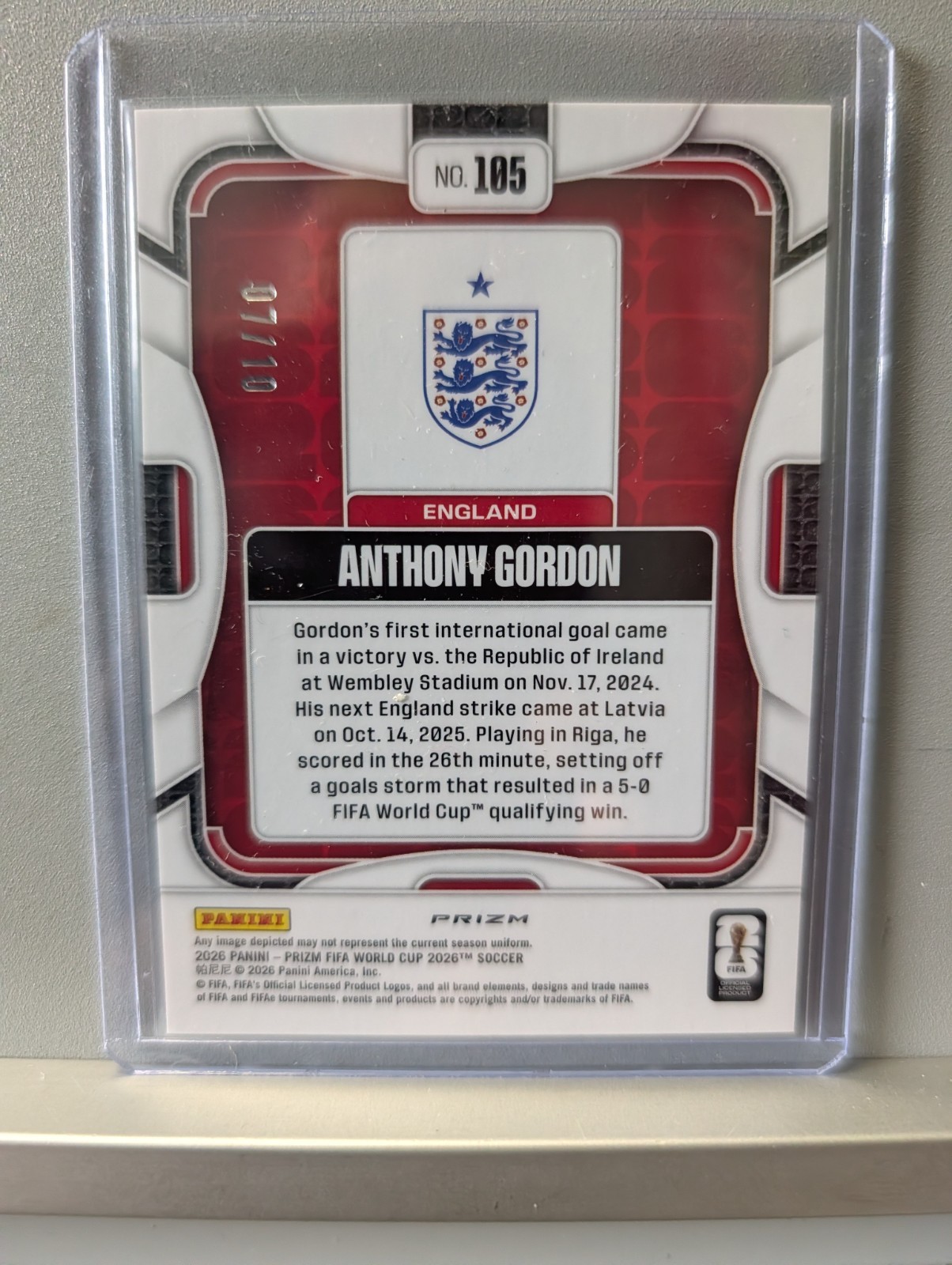 2026 Panini Prizm World Cup 2026 Anthony Gordon Gold Wave 7/10 Barça/England Kit view 3