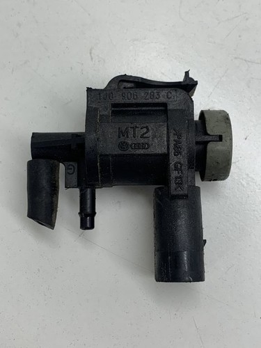 Volkswagen Golf IV 2002 Diesel 81kW Turbolader Druckwandler Magnetventil DRA8953