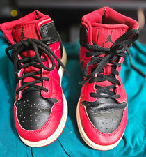 Nike Air Jordan 1 Mid Shoes Youth Size 5Y Black Red Sneakers DQ8423-060