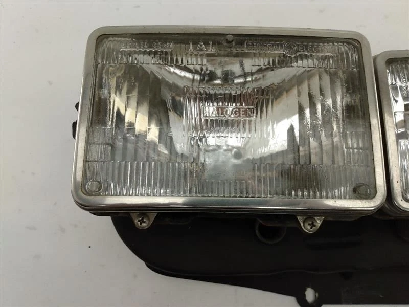 VOLVO 245 WAGON Driver Left Headlight Lamp Dual Square Fits 81 82 83 84 85 - Image 2 of 4