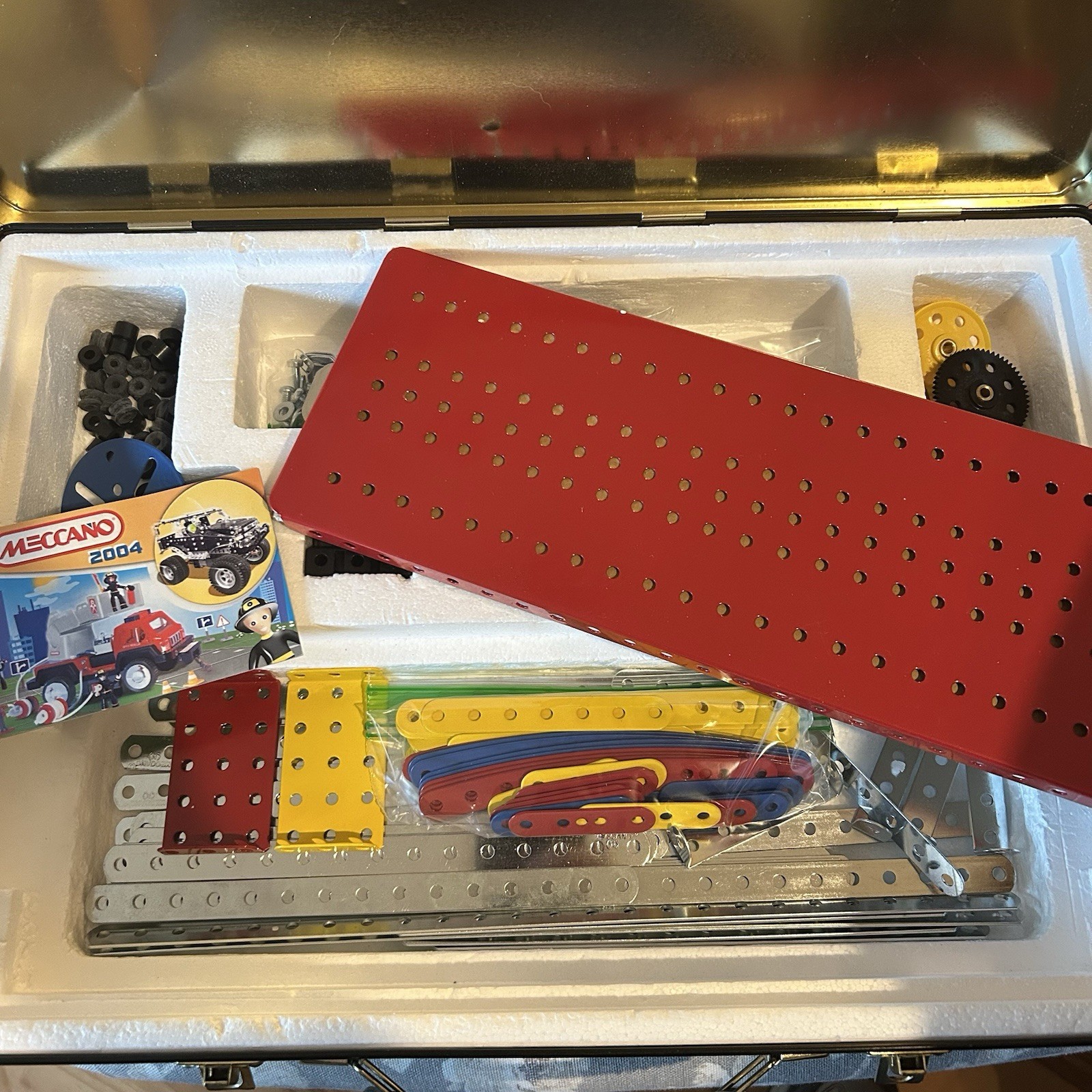 Erector Set Meccano Motorized Ferris Wheel #8258 in Metal Case 2004