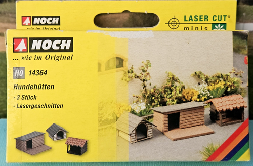 BUSCH / Noch HO Scale Wood Model Kits - Pigeon, Duck and Dog Houses #1521 - Picture 3 of 7