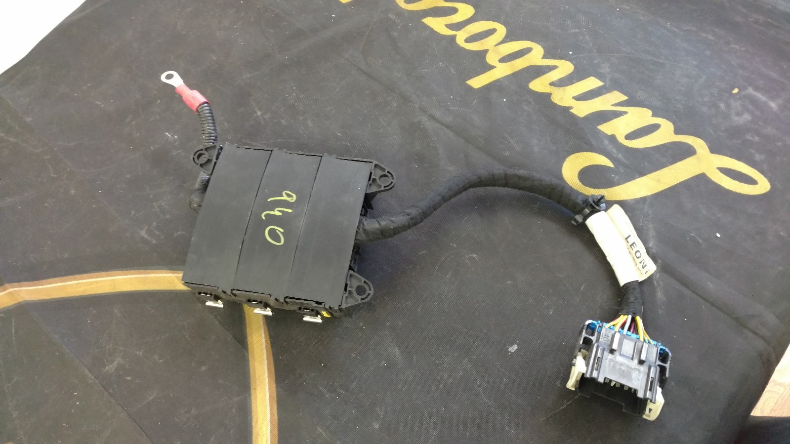 LAMBORGHINI MURCIELAGO DRIVER SIDE FUSE BOX OEM 0061014737