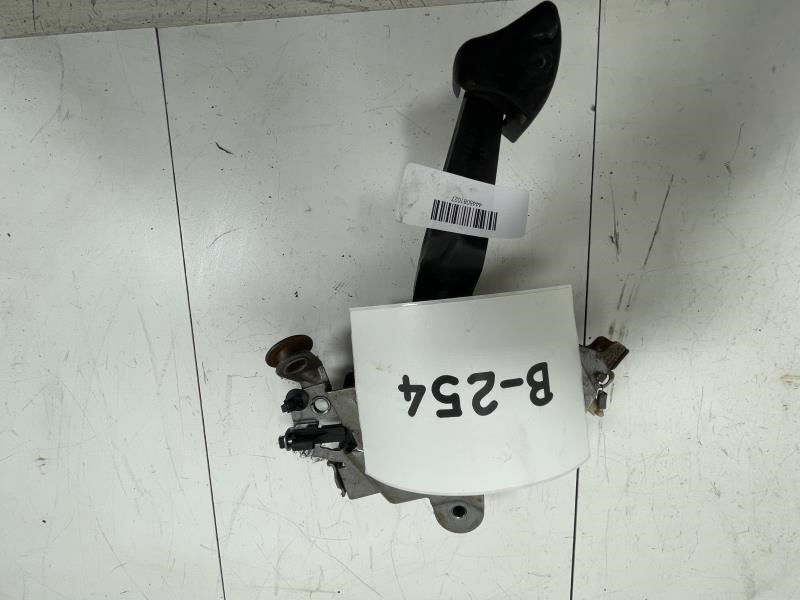 2007 Volvo Xc90 Emergency Brake Pedal Assembly 30714583 X8629 for  