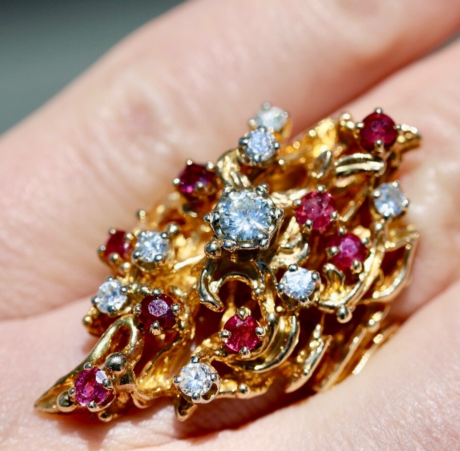 14K 585 SOLID YELLOW GOLD RUBY DIAMOND CLUSTER AR… - image 1