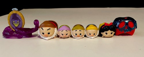 Disney Tsum Tsum schneeweiße Vinyl Figuren & Ständer Menge 7 - Bild 2 von 8