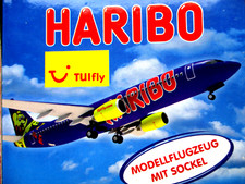 HARIBO TUI-  fly Modellflugzeug mit Sockel