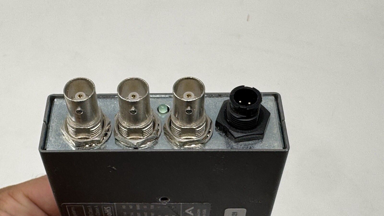 AJA GEN10 HD/SD Sync Generator