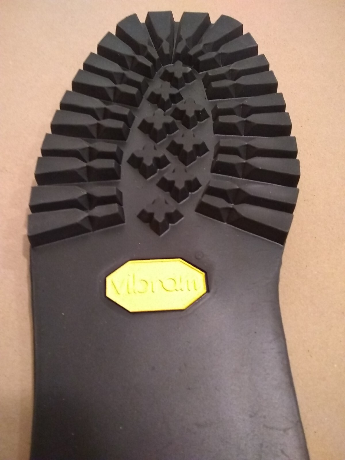 Vibram 100 Montagna Lug Full Sole Black (All Sizes)