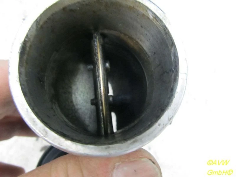 BOITIER PAPILLON Audi A6 Avant (C5) Combi 2.5 TDI V6 24V (AKN) 4B0145930P - Photo 3/3