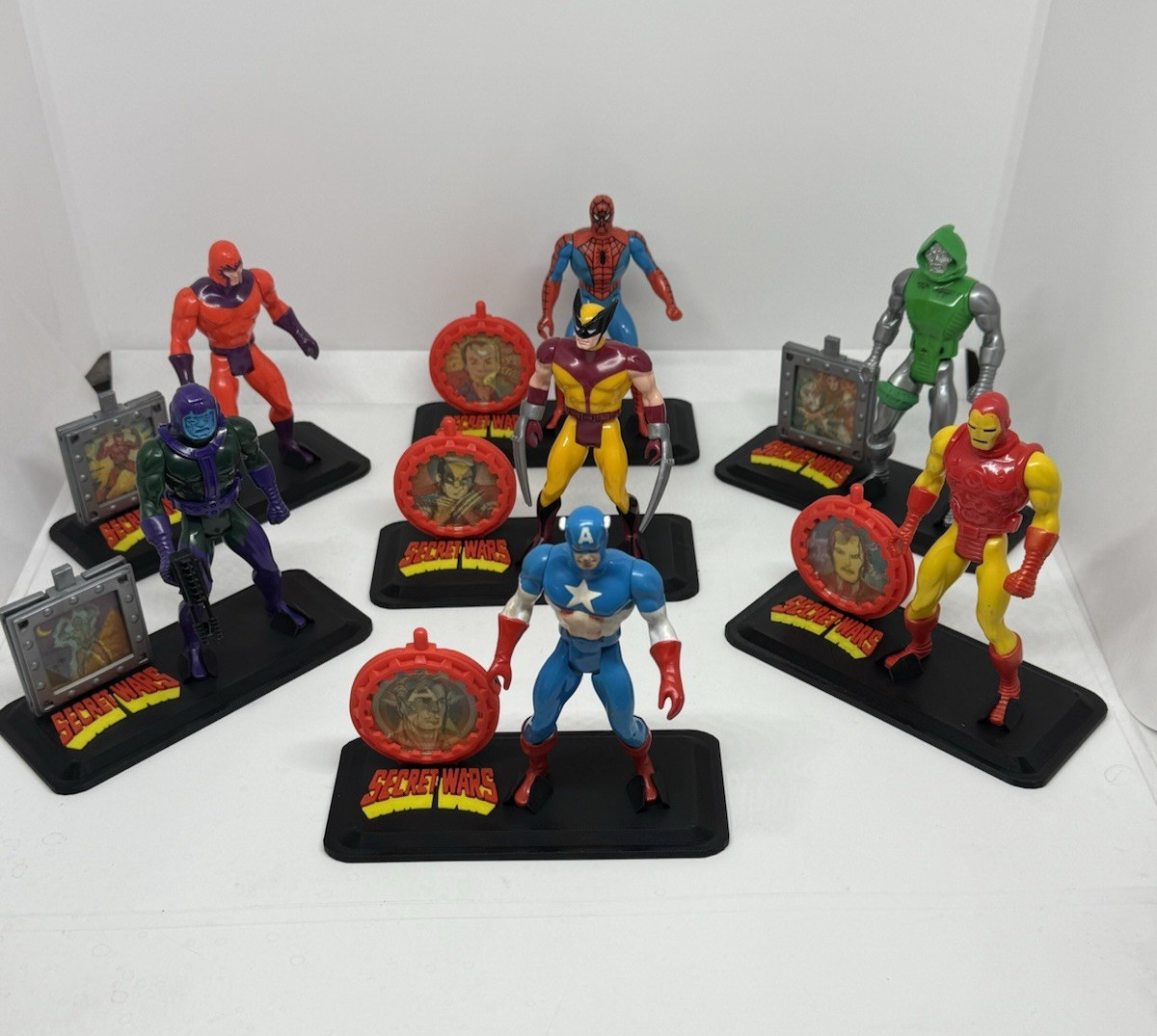Stands! Fits Vintage Marvel Secret Wars Figures!