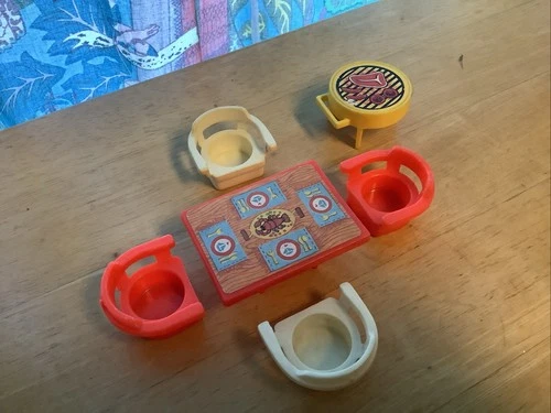 Fisher Price Little People Vintage Set Table, Chairs and Grill