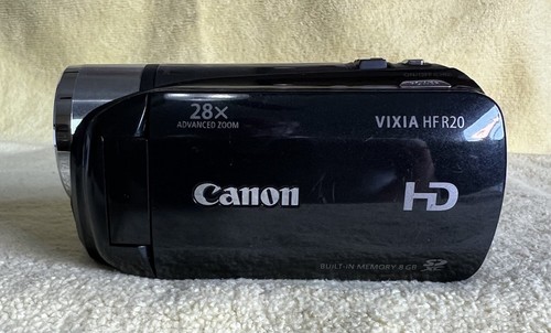 Canon VIXIA HF R20 28x Advanced Zoom Digital HD Camcorder - Bundle - - Picture 2 of 16