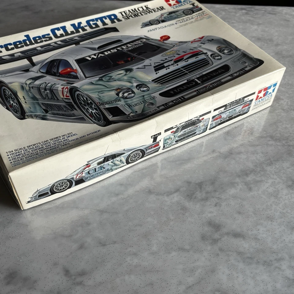 TAMIYA - 1/24 MERCEDES CLK GTR TEAM CLK SPRTSWEAR - KIT 24201 - NUOVO COMPLETO - Immagine 2 di 4
