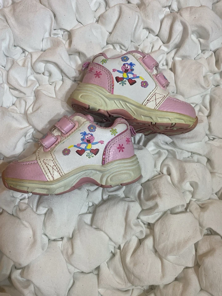 Vintage Y2K Dora Sneakers Shoes Toddler Size 4c - Image 3 of 4