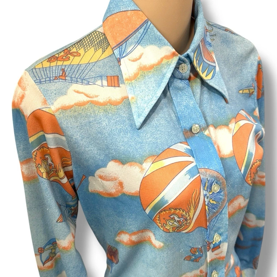 De colección. Globo de aire caliente discoteca novedoso años 70 poliéster cuello mariposa abotonado M Foto 4 de 4