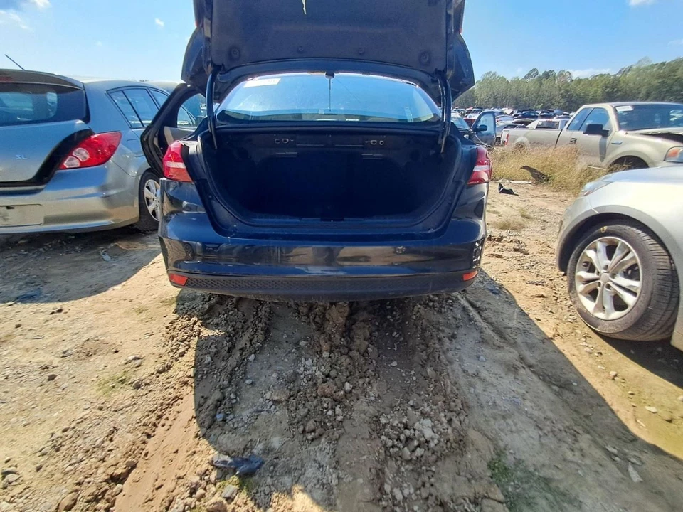 Câmera de visão traseira porta-malas/escotilha/porta traseira sedã compatível com 15-18 FOCUS 2693095 - Imagem 2 de 4