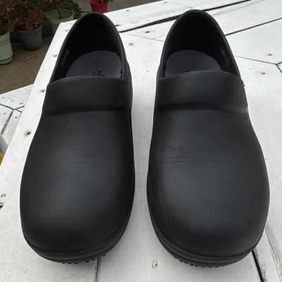 Crocs at Work Bistro Black Rubber Slip-On Clogs US 11 Standard Round Toe