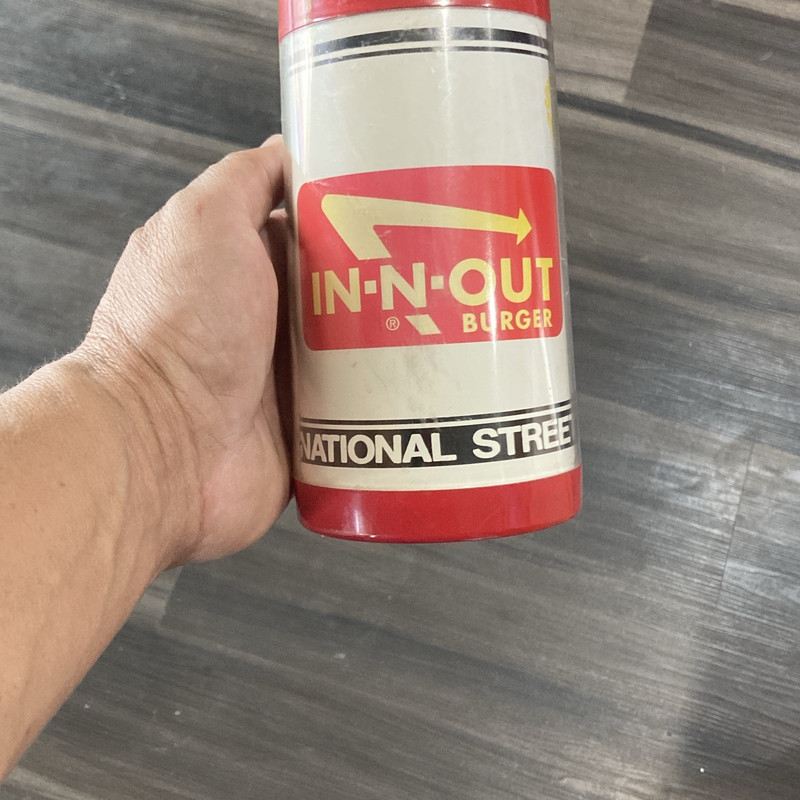 IN-N-OUT Burger 1995 Street Rod Nationals Advertising Mug Red Handle