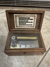 Vintage Reuge Music Box Thorens INC New York 6 Airs