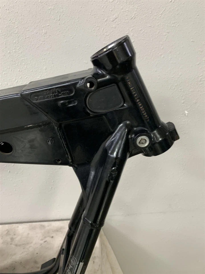 Harley-Davidson 2004 Dyna Wide Glide chassi quadro principal reto 32 graus - Imagem 3 de 4