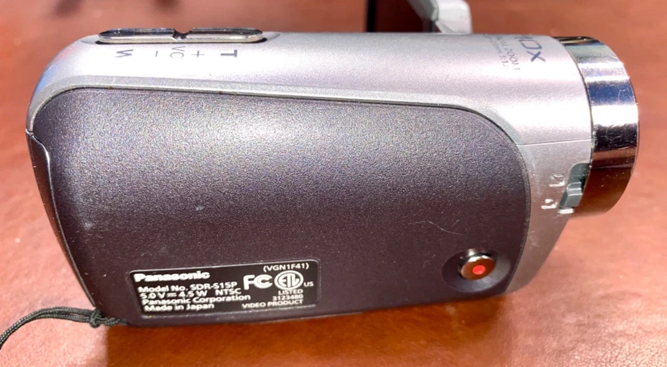 Panasonic SDR-S15 Handheld High Definition YouTube Camcorder With Charger -BOXED - Image 4 of 4