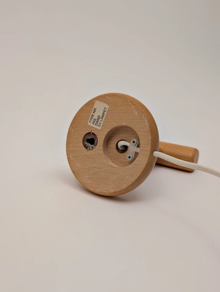 Lámpara de pared de haya minimalista escandinava, años 70, Foto 4 de 4