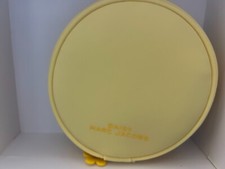 Marc Jacobs Fragrances DAISY Yellow Round Bag Cosmetics Makeup Pouch Clutch NIB