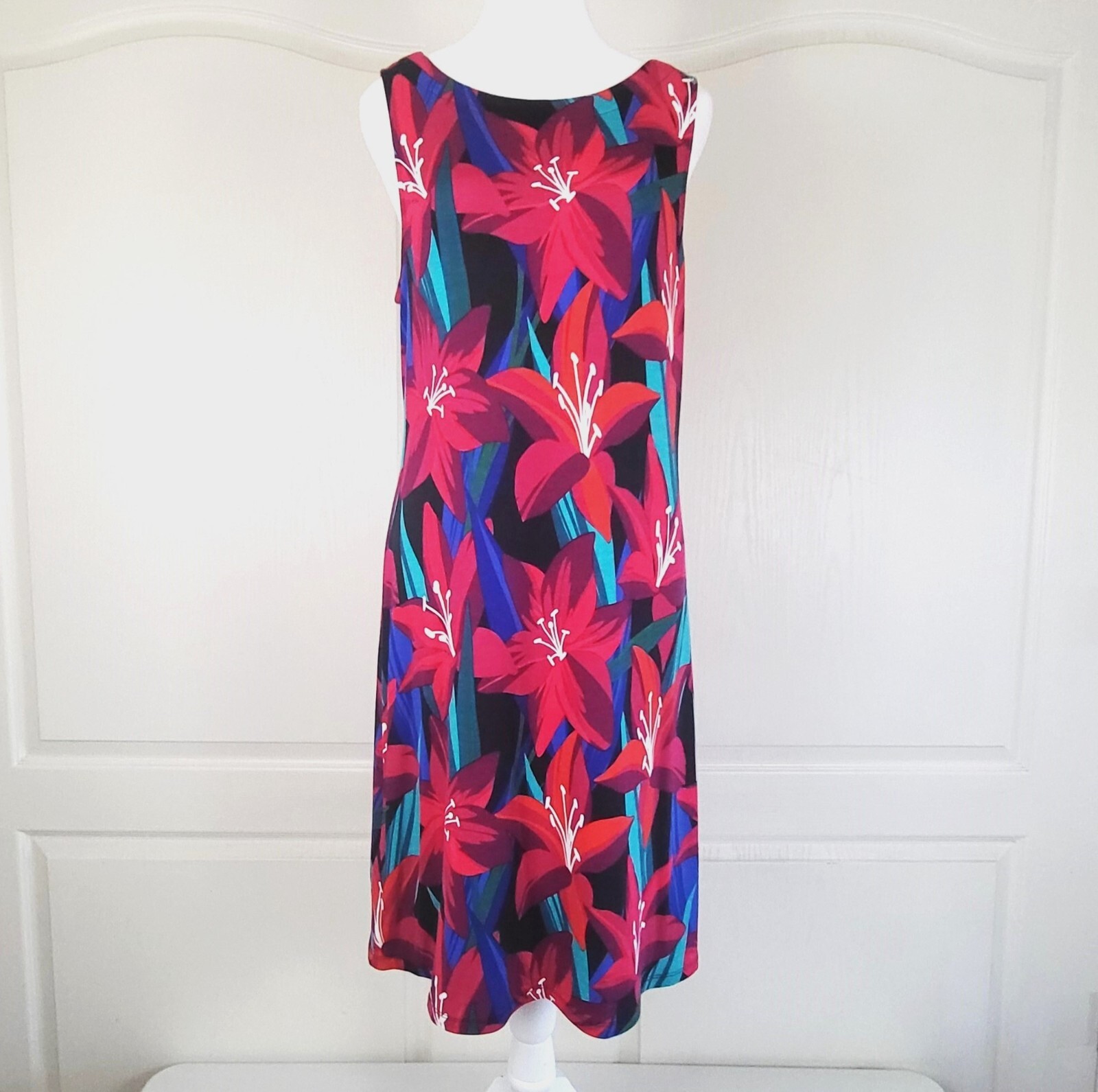 Tommy Bahama Sleeveless Dress Large Red Floral Lily Darcy Tropical Resort