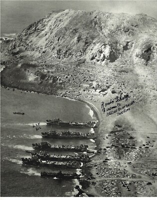 RON SCHARFE US NAVY COXSWAIN IWO JIMA NAVY COXSWAIN RARE IWO JIMA SIGNED PHOTO