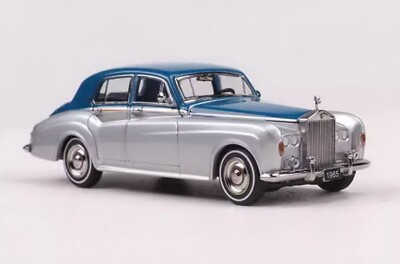 GFCC 1/64 Rolls-Royce Silver Cloud III Silver/Blue Diecast