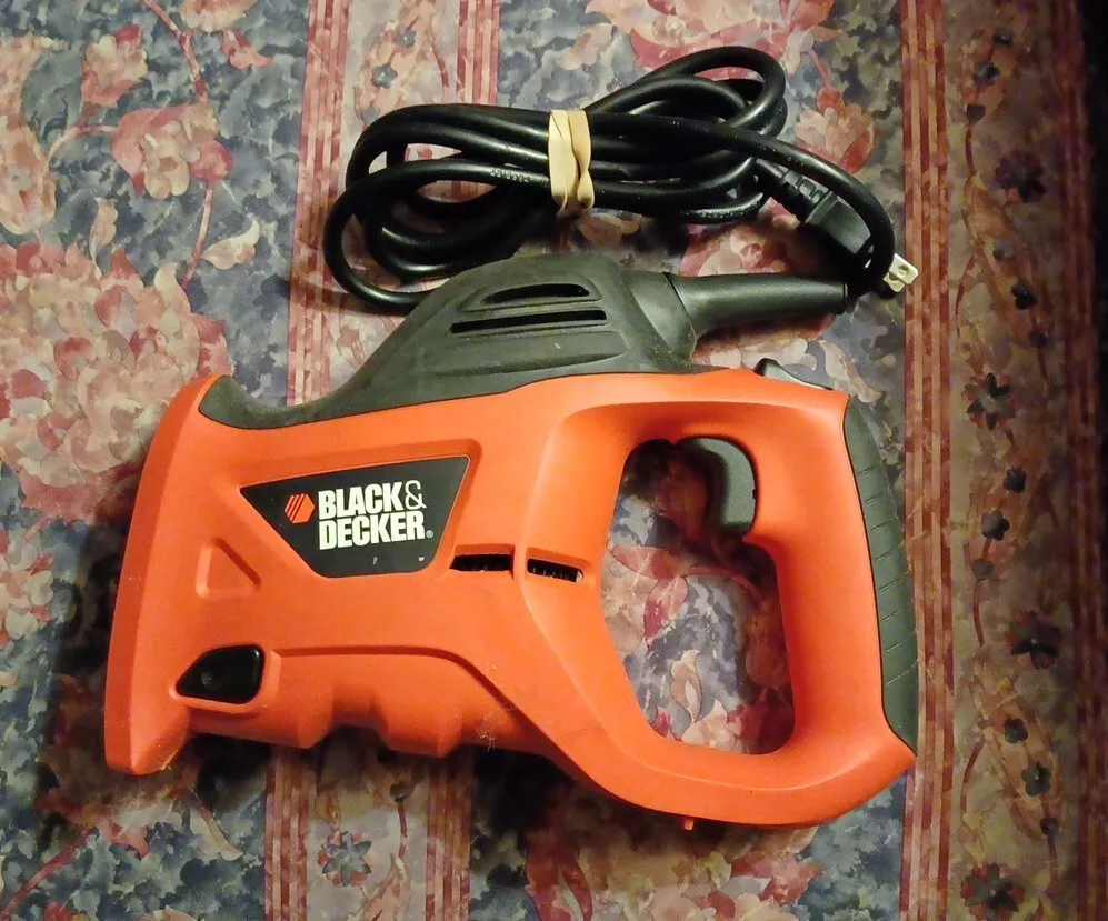 Black & Decker Phs550b Powered Handsaw with Bag