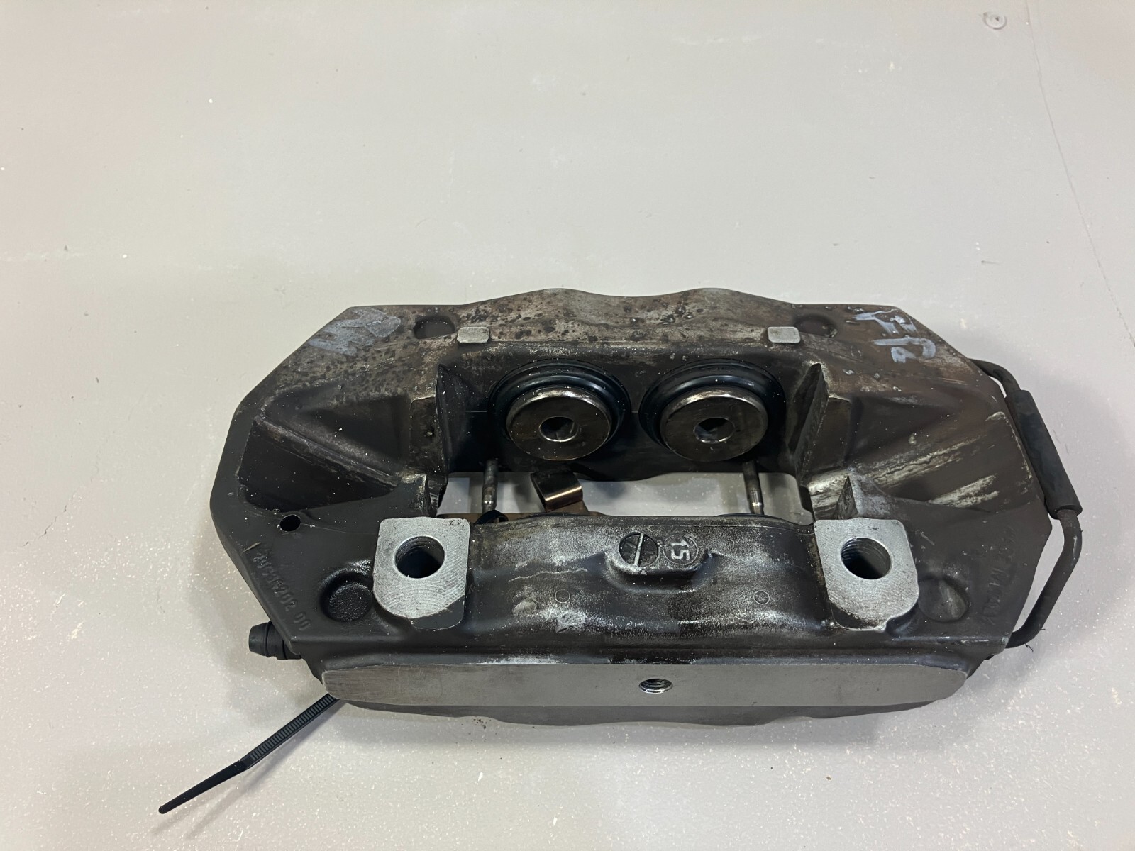 Maserati Ghibli 2014-2022 FRONT+RIGHT Brake caliper