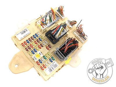 2011-2013 Kia Sorento Interior Power Distribution Module Fuse Box
