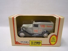 Ertl 1932 Ford V S Variety 4 Panel Delivery Bank 1/25 Die Cast Metal VGC
