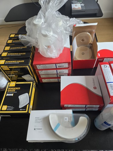 Hollister Ostomy Supplies Set - Picture 2 of 12