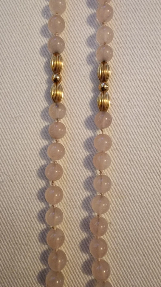 Collar de cuentas de cuarzo rosa y oro 14k macizo con detalles de 14 kg - 40" de largo Foto 3 de 4