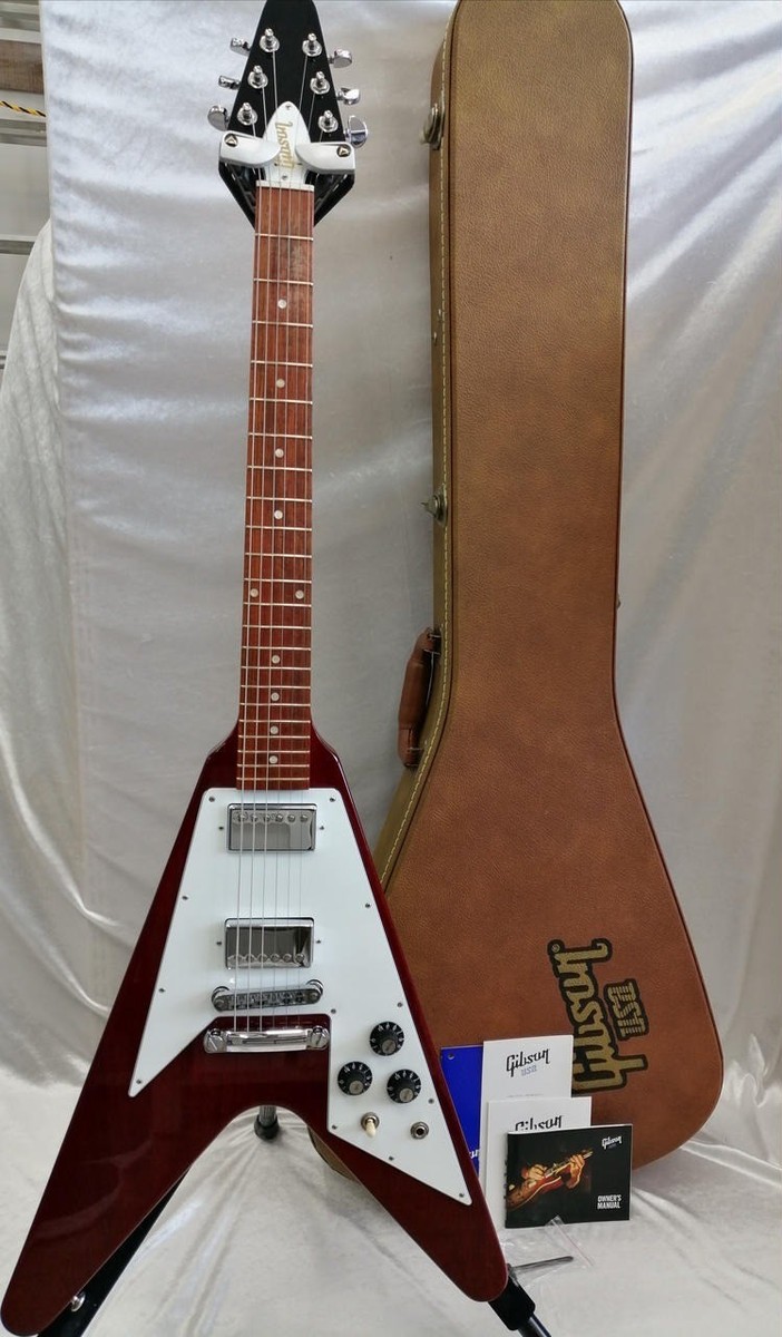 『990』 Gibson USA / Flying V 2015 Gibson Flying V Heritage Cherry 2015 – Chicago Music Exchange
