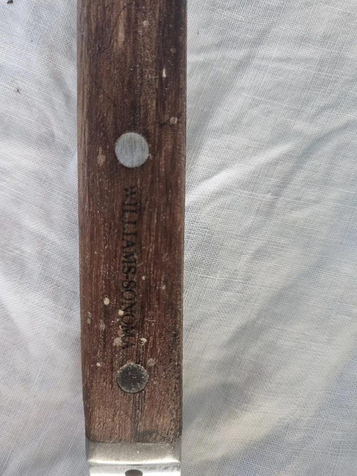 Limpiador de parrillas de metal con mango de madera Williams SONOMA Foto 4 de 4