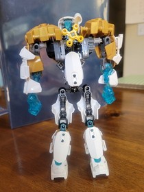 LEGO BIONICLE: Kopaka-Master of Ice (70788) Incomplete