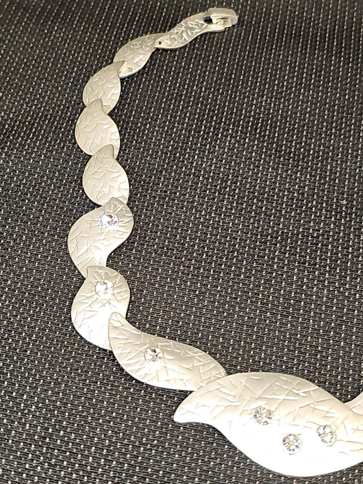 Wunderschönes Collier/Halskette m.Kristallen Versilbert Designer Schmuckstück... - Bild 3 von 4