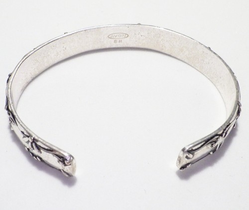 Vintage Signed AVON Antiqued Silver Plate Embossed Floral Cuff Bracelet 6"+1" - Picture 4 of 5