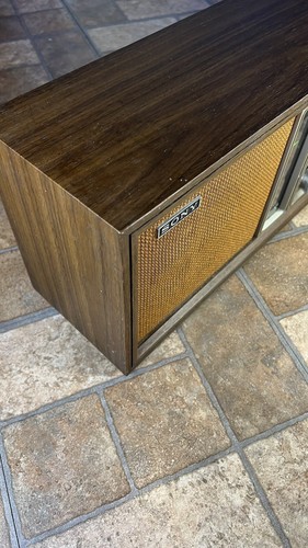 Vintage Wood Sony TFM-9450W AM/FM Radio - Picture 5 of 20