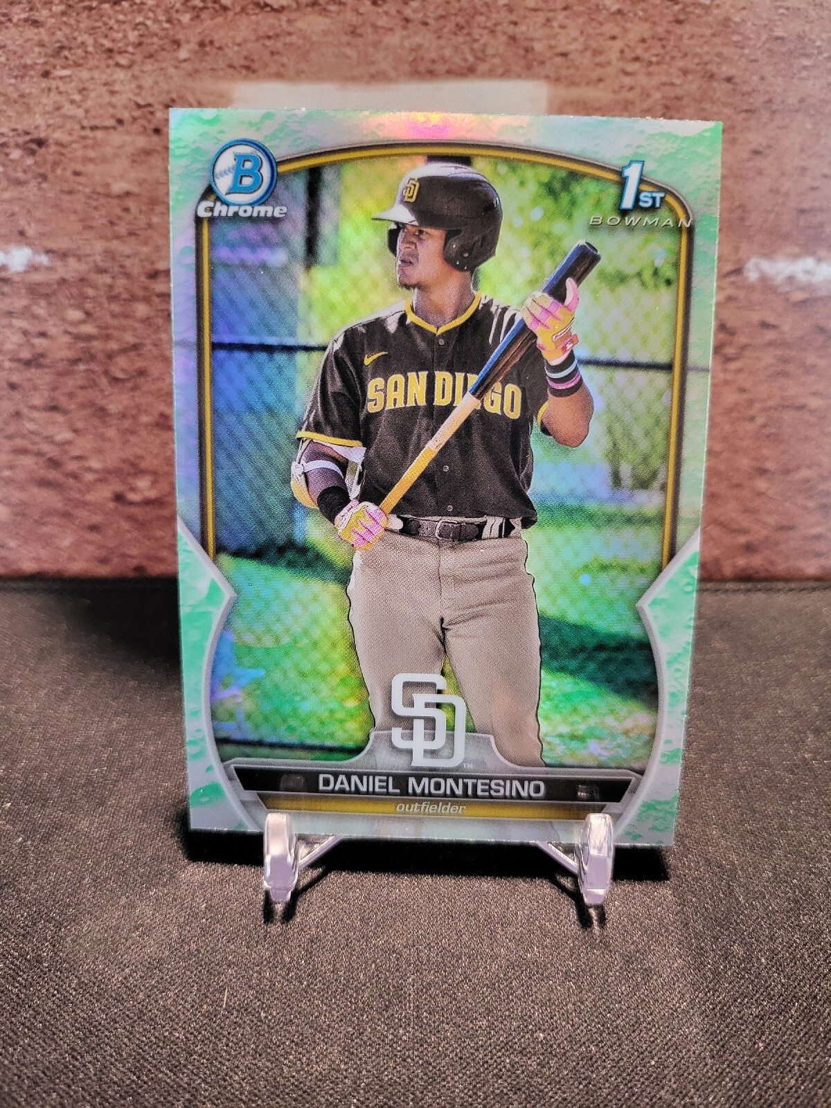 2023 Bowman Daniel Montesino Chrome Lunar Glow Refractor #BCP-114 Padres