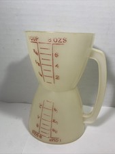 Tupperware Measuring Cup #860 Double Wet & Dry 8 oz 1 cup