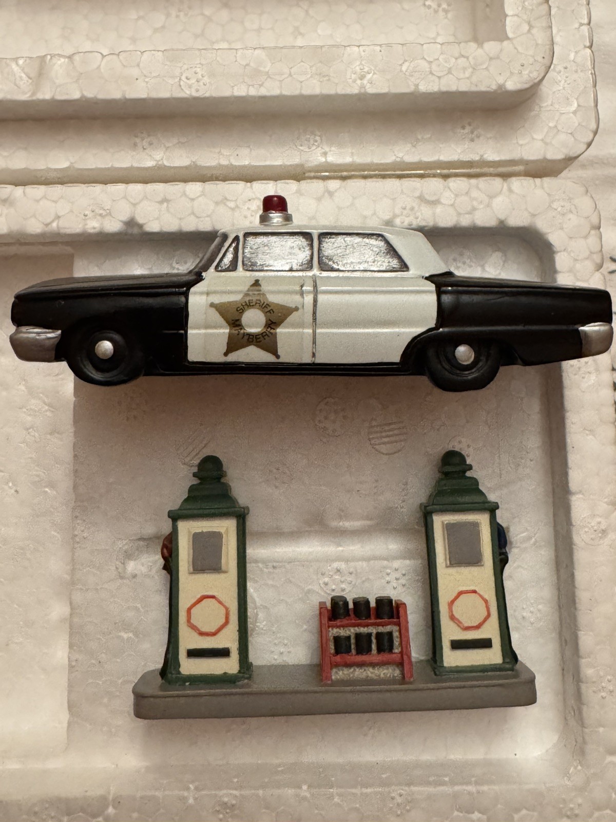 Hawthorne Village Squad Car & Gas Pumps Welcome To Mayberry  W/ Box #91352 EX